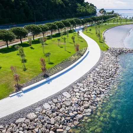 Carla Istrska Hisa * Koper