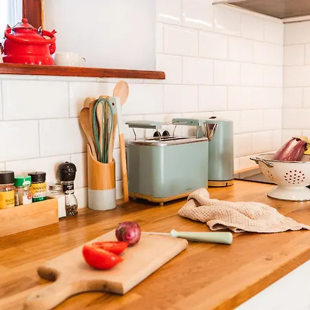 Istrian Embrace - Carla Istrska Hisa Koper