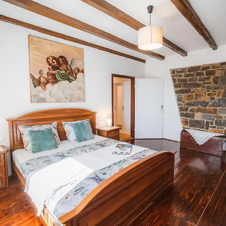 Istrian Embrace - Carla Istrska Hisa * Koper