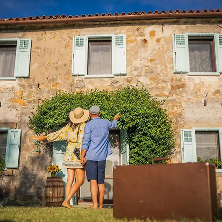 Carla Istrian House, By Istrian Embrace Villa *