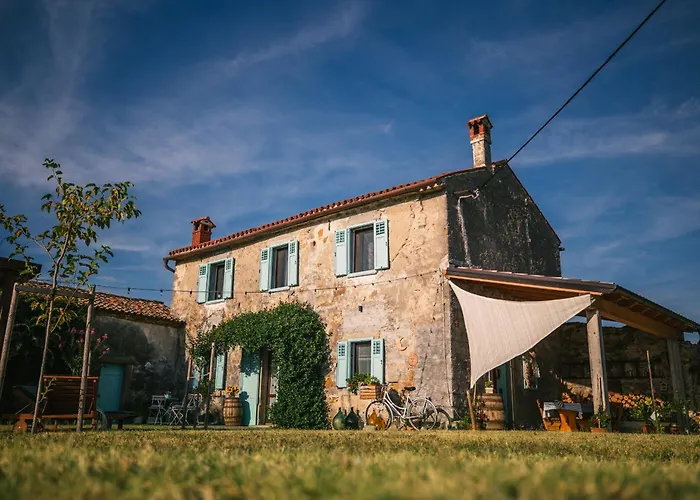 Istrian Embrace - Carla Istrska Hisa Villa Koper