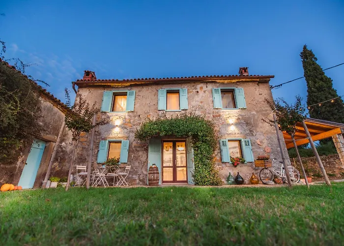 Istrian Embrace - Carla Istrska Hisa Villa Koper